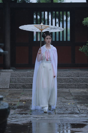 嫩叶草M码和欧洲码的区别